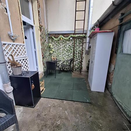 Charming Studio In The City Centre Budapest Exterior photo