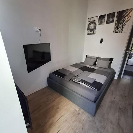Charming Studio In The City Centre Budapest Exterior photo