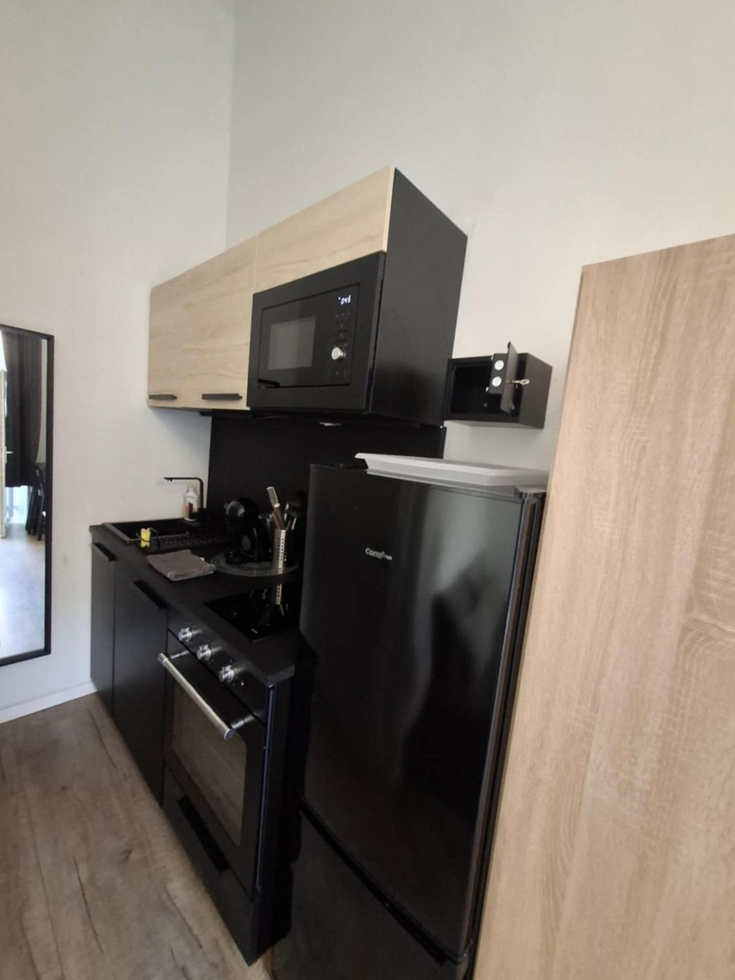 Charming Studio In The City Centre Budapest Exterior photo